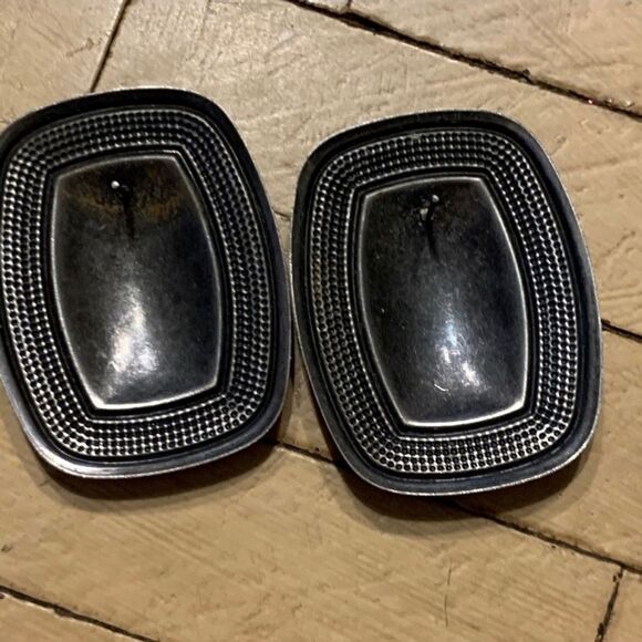 Vintage Gunmetal Black & White Earrings - Picture 4 of 7